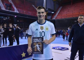 Andrés Santos: “En el interior la gente se desvive por la selección”