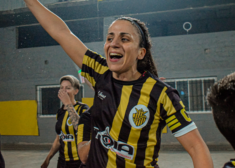 Andrea Lorenzatti, capitana de Suderland: “Haber conseguido que el club esté donde se merece es una felicidad enorme”