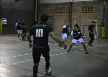 A paso triunfal
