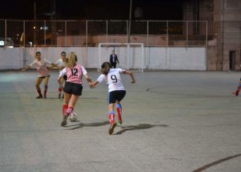Ana Magaró: “El futsal femenino está creciendo cada vez más en Rosario y estamos muy contentas de ser parte”