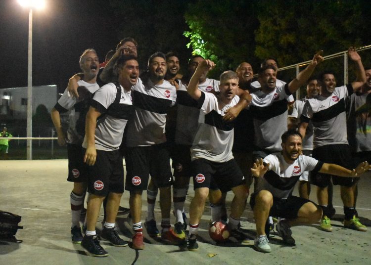 El torneo de veteranos fue un éxito y Provincial se alzó con el trofeo