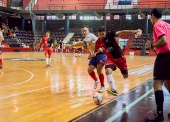 Newell’s ganó y es uno de los punteros de zona Sur