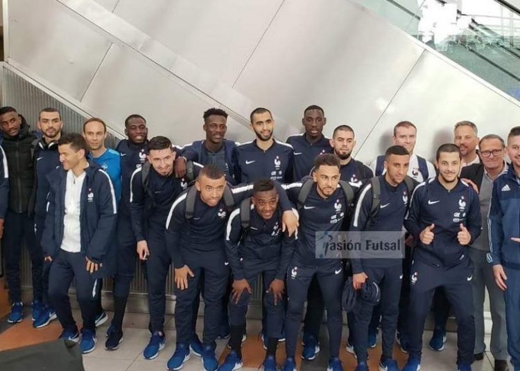 Con plantel confirmado, Francia llegó a la Argentina