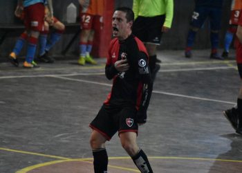 Newell´s derrotó a Arsenal y quedó a un punto de la zona de ascenso