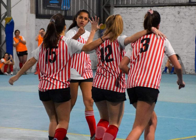Unión Americana se hizo fuerte como local