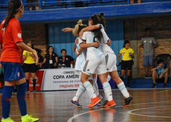 Argentina sigue a paso firme en la Copa América