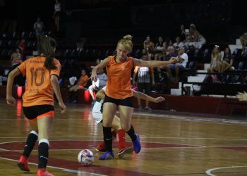 Victoria ajustada de Latinoamérica sobre Jockey Club