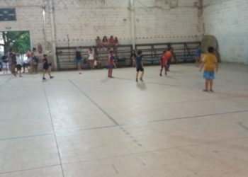 Primero de Mayo, inferiores