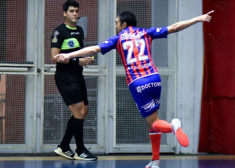 Triple debut rosarino en la primera división de AFA