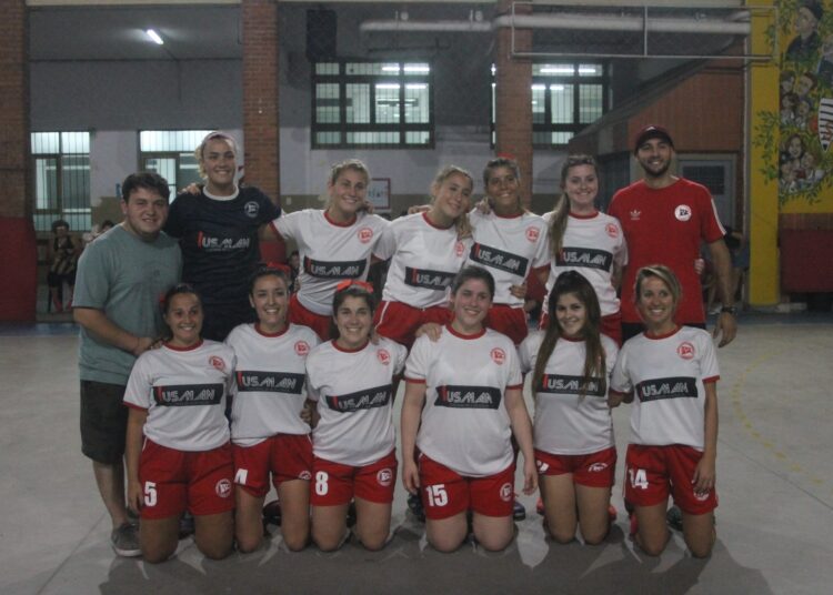 El plantel femenino de Provincial
