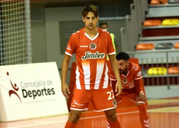 Luciano Avellino sufrió una fractura en un amistoso y se perderá el inicio de la Liga Española