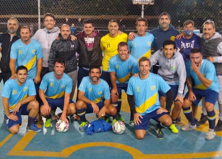 Regatas superó en Veteranos a Rosario Central