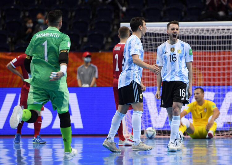 Argentina le ganó a Serbia y sacó boletos a octavos de final