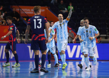Argentina goleó a Estados Unidos en la primera fecha del Mundial
