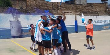 María Madre se consagró en octava B
