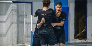 Echesortu venció a Rowing y se despegó de la zona baja