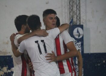 Unión Americana empató frente a Talleres y no pudo subirse a la cima