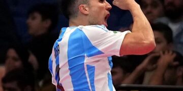 Argentina venció a Afganistán y se metió en octavos de final del Mundial