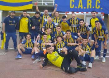 Central ganó y sigue siendo líder