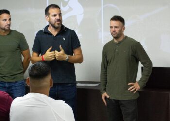 Últimos cupos disponibles para la carrera de DT de Futsal