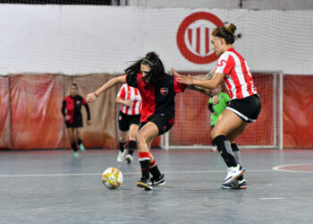 Las dos divisiones superaron otra fecha